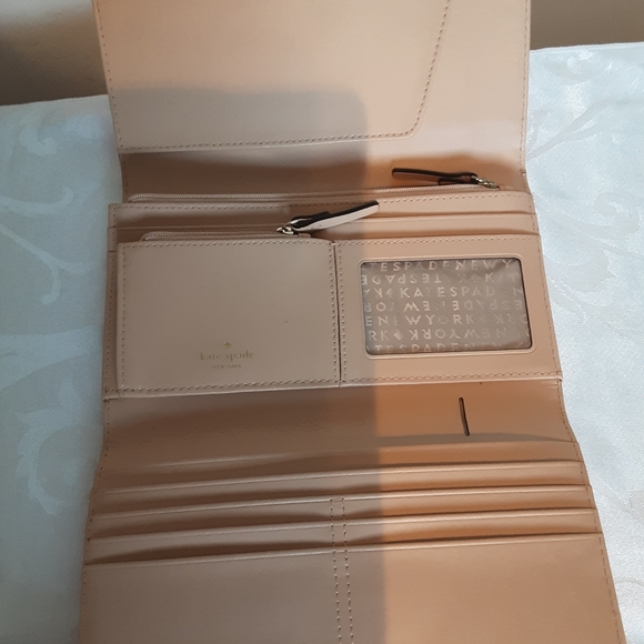 Kate Spade Tri-Fold Red Clutch Style Travel Wallet - Picture 4 of 5